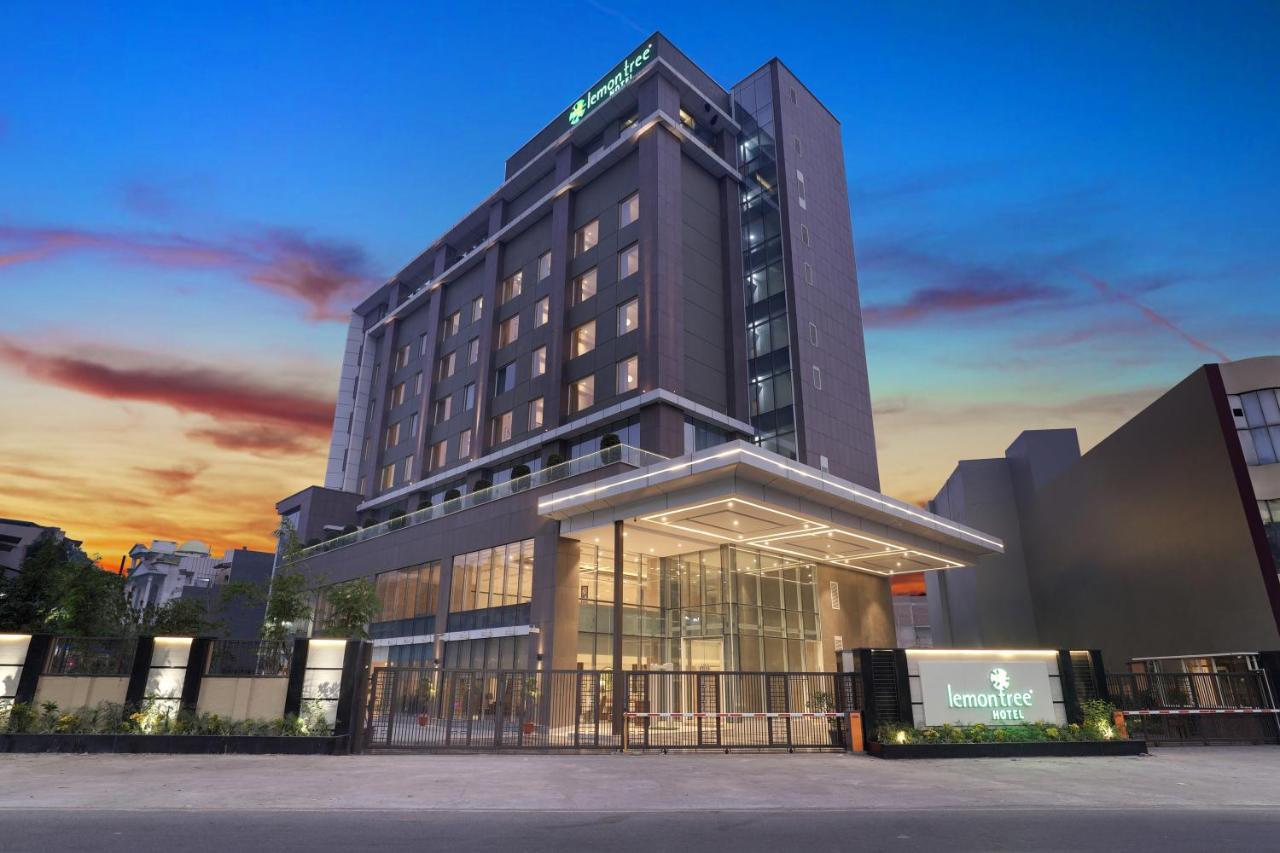 Lemon Tree Hotel, Jhānsi Exteriér fotografie